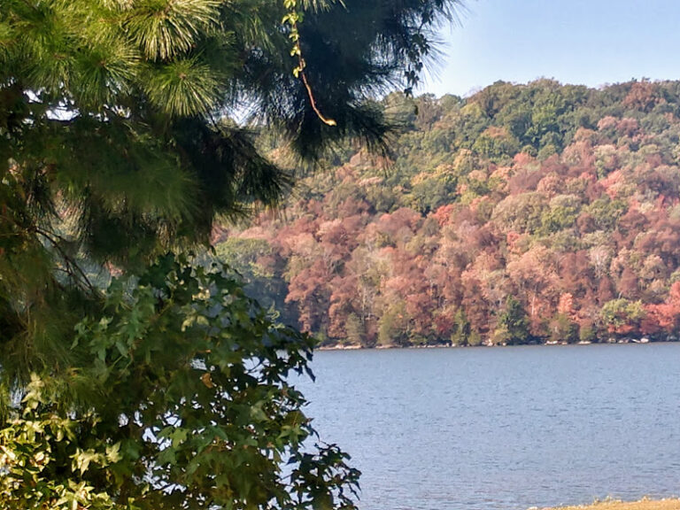 Lakes and Mountains Road Trip