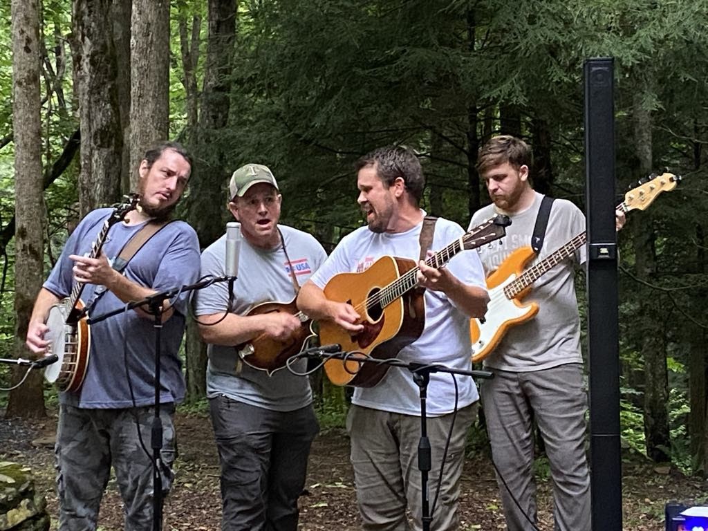 Mountain Edge Band - East Tennessee Vacations