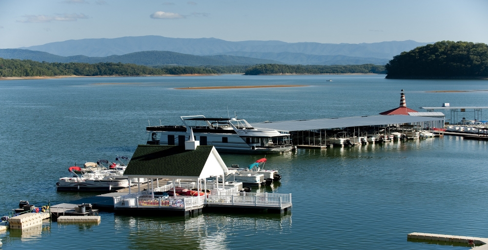 douglas lake fishing boat rentals