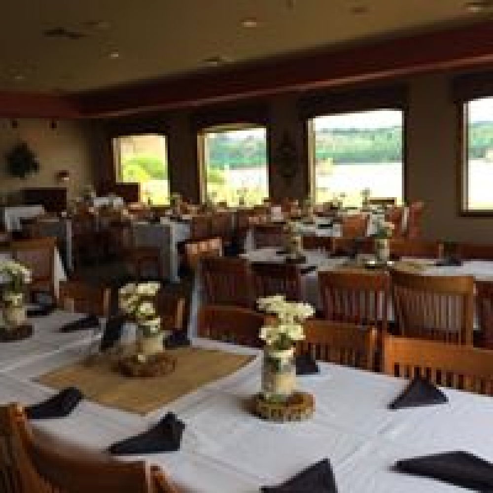On Douglas Lake -Angelos on the Point Dining room