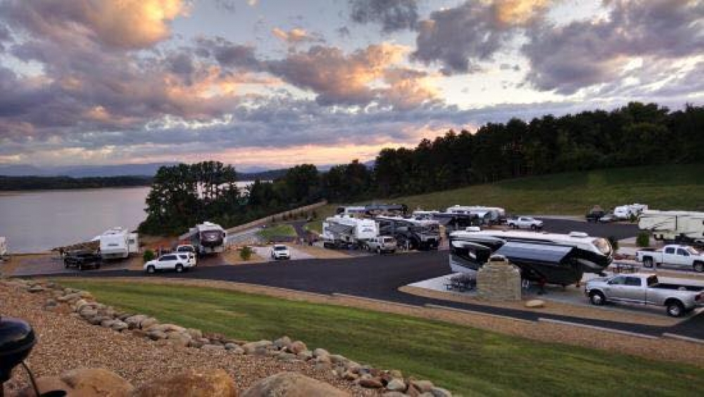 Anchor Down RV Resort on Douglas Lake