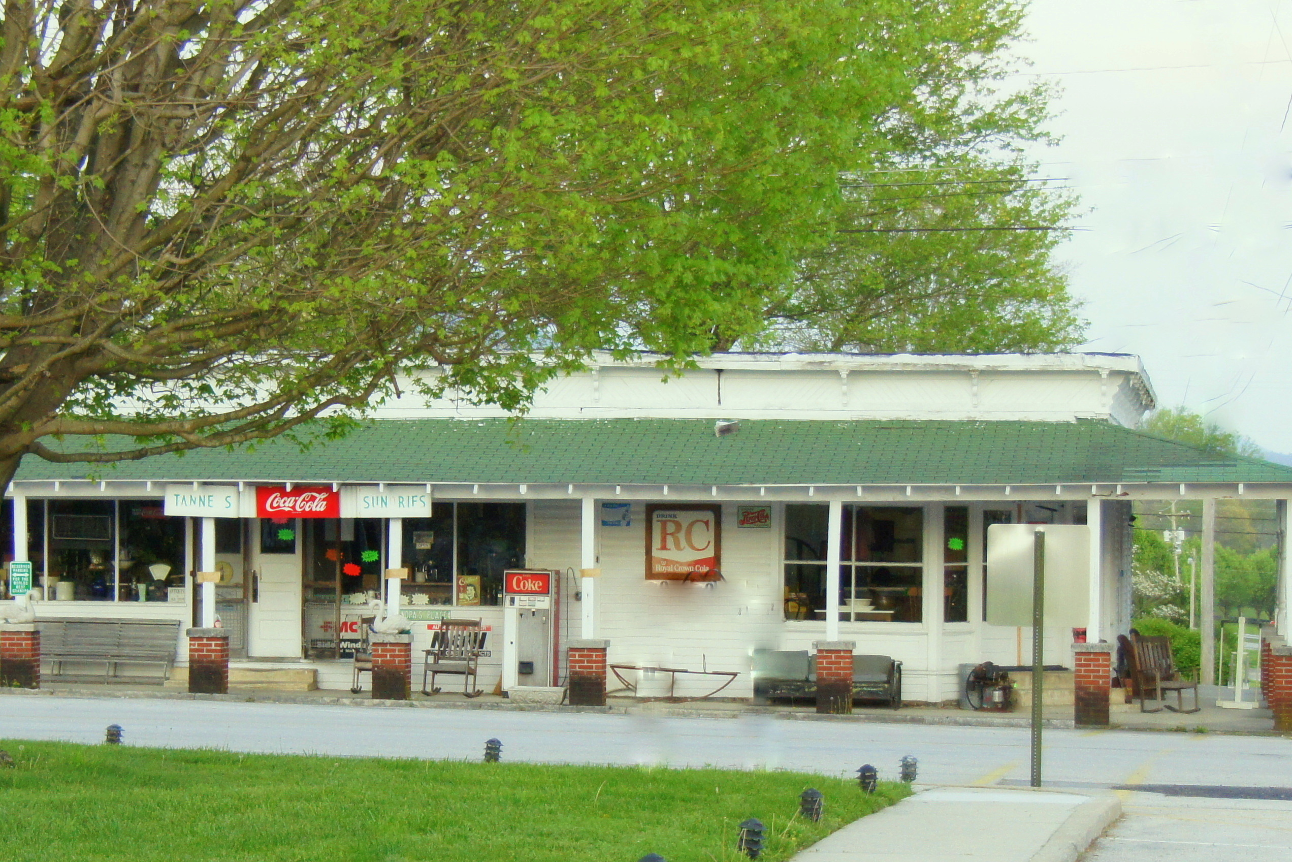 Tanner Store