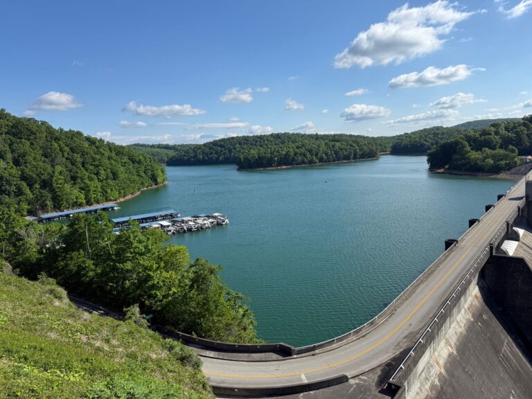 Oak Ridge History Tour: TVA Dams, Manhattan Project Sites, and Outdoor Recreation